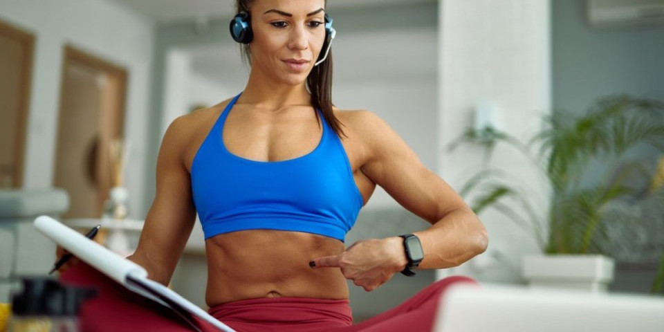 Fitnes trener objasnio: Ovako se jede za ravan stomak