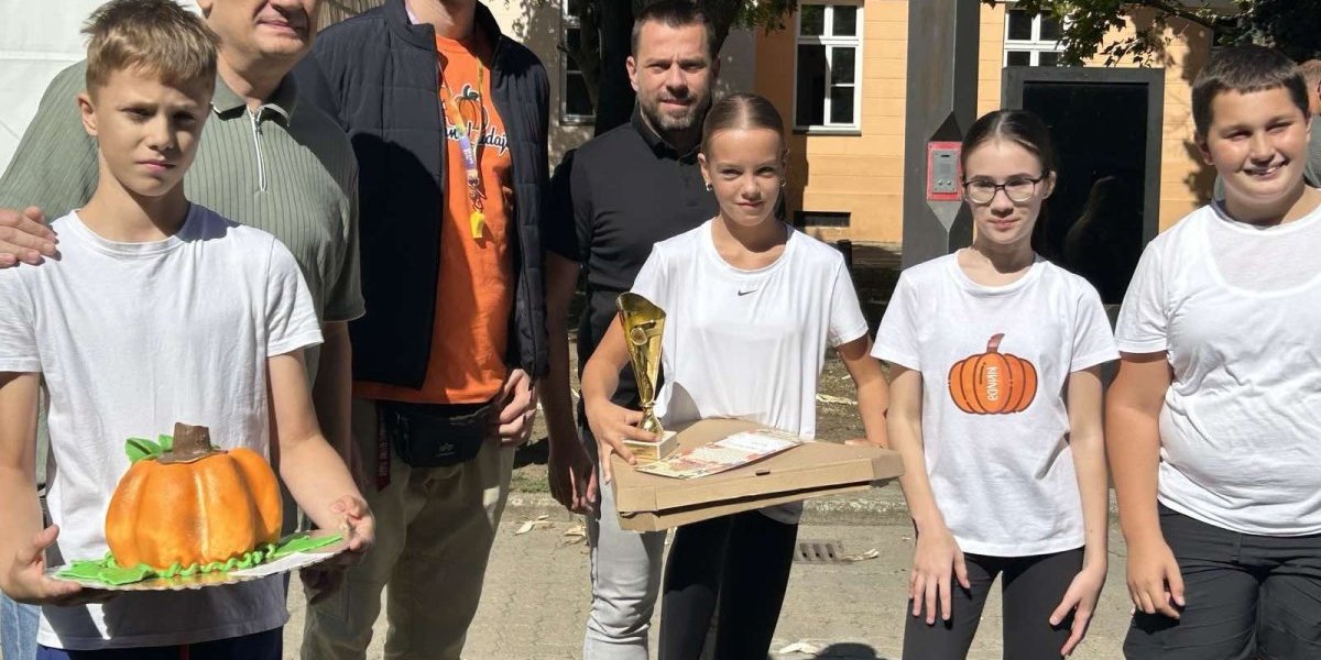 Ekipa iz OŠ "Žarko Zrenjanin dobila je i tortu u obliku bundeve
