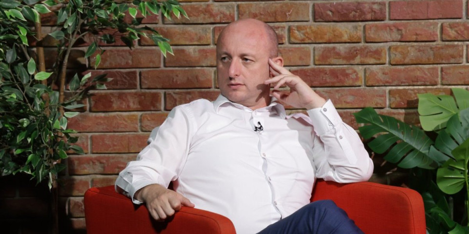 Milanu Kneževiću stigle jezive pretnje! Novi udar na Srbe iz Crne Gore: "Mučićemo te..."