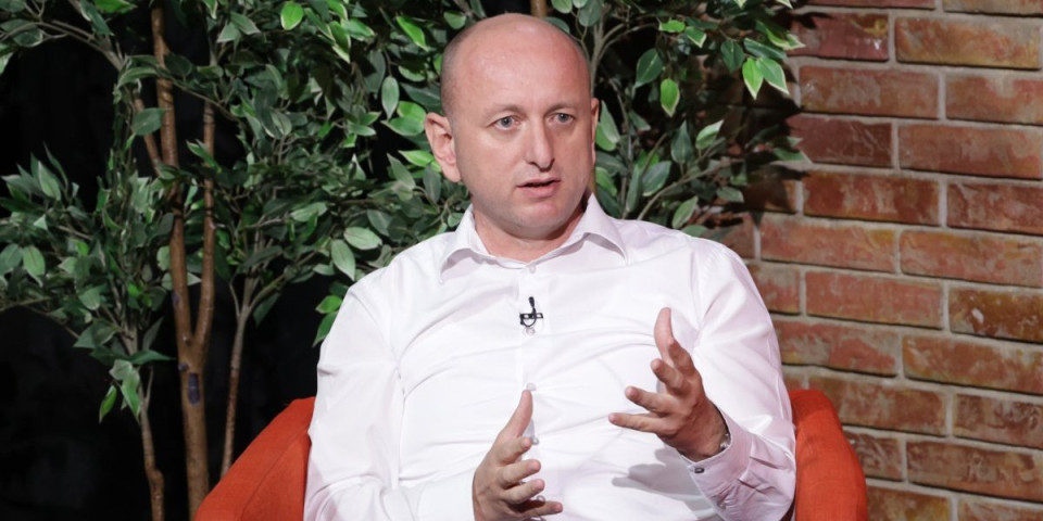 Knežević presekao: DNP izlazi iz Vlade, Spajić ostaje bez ključne podrške (VIDEO)