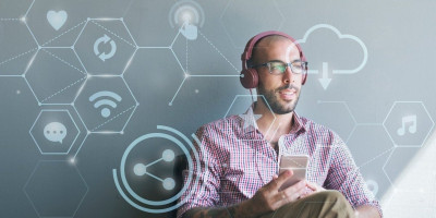 Internet je danas glavni izvor informacija. Ljudi više ne traže preporuke od vrata do vrata, niti gube sate obilazeći prodavnice i kancelarije, već im je prvi korak pretraga na Google-u ili društvenim mrežama. Srbija u tome nimalo ne zaostaje za ostatkom sveta.