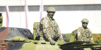 Juče je u Beogradu održana vojna parada pod nazivom "Snaga jedinstva", na kojoj su, pored bogatog programa, premijerno predstavljena i taktička oklopna vozila "Aleksandar Ujedinitelj".