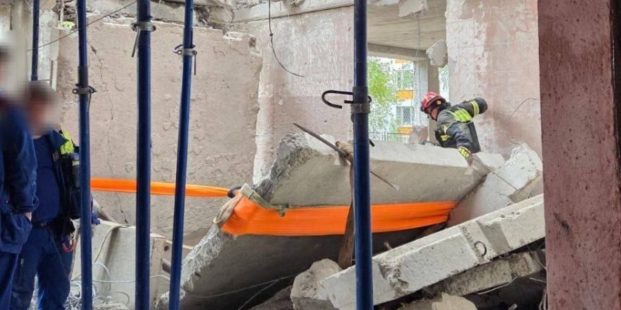 Horor u Rusiji: Urušila se škola - dvoje ljudi poginulo, strahuje se da je još zatrpano u ruševinama (FOTO/VIDEO)