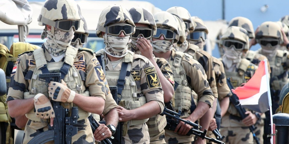 Pakao se širi: Još jedna zemlja dovlači vojsku na granicu - Novi sukob na pomolu?!