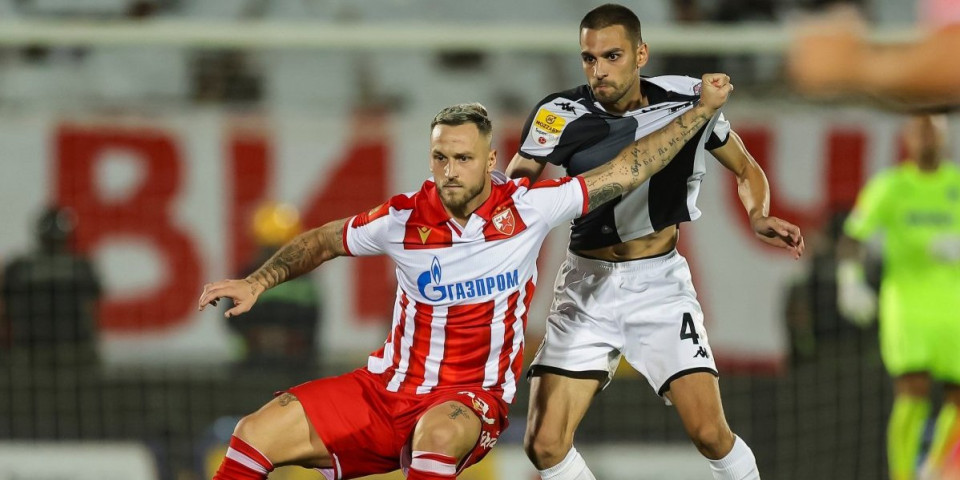 Oglasio se Arnautović: Moćna poruka napadača Zvezde pred Seltik