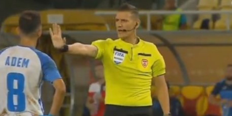 Da li je moguće, kakav je ovo penal? Navijači besni: Ukinite VAR! (VIDEO)