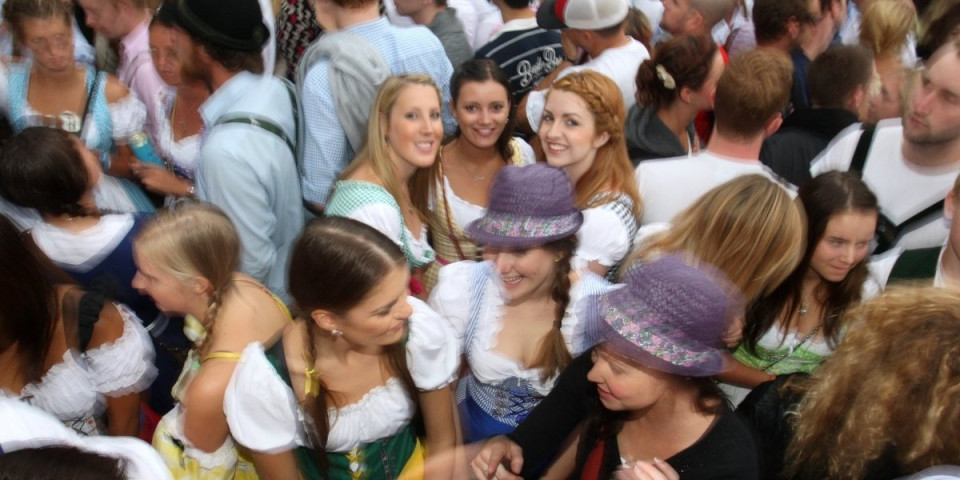 Hitno zatvoren Oktoberfest - Policija se odmah oglasila: Ovo se dogodilo...
