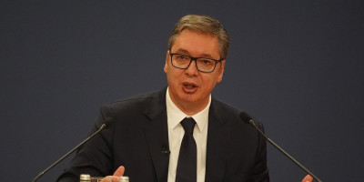 Predsednik Republike Srbije Aleksandar Vučić sastao se danas sa predstavnicima Misije Međunarodnog monetarnog fonda (MMF) u Srbiji, na čelu sa šefom Misije Anet Kjobe.