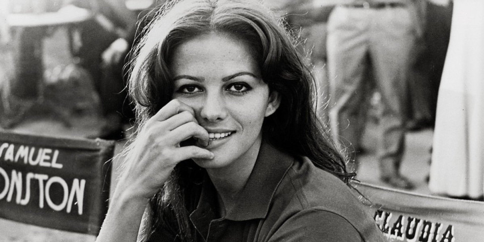 Sa 16 je bila silovana i rodila sina: Klaudija Kardinale odbila abortus, muž je uvek motrio na svaki njen korak