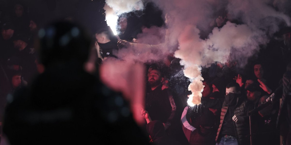 Drama u centru Beograda - Pretučeni navijači Seltika, jedan završio u Urgentnom