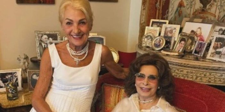 (FOTO) Sofija Loren pozirala sa prijom Dobrilom iz Srbije: Naša glumica ih slikala pa sve objavila
