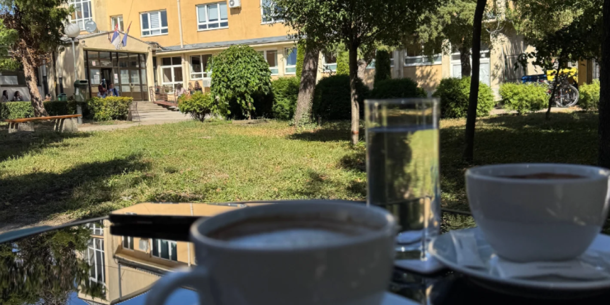 Profesore, može jedna kafica: Đaci pančevačke škole napravili odličan posao