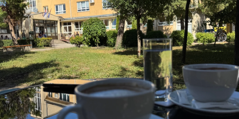 Profesore, može jedna kafica: Đaci pančevačke škole napravili odličan posao