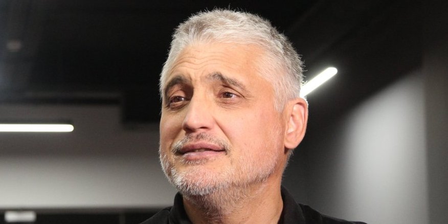 Čeda ih obojicu ubacio u kadu i nasapunjao - Posle žurke kupanje u džakuziju (VIDEO)