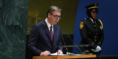 Predsednik Srbije Aleksandar Vučić obratio se na Generalnoj skupštini Ujedinjenih nacija u Njujorku, gde je govorio o ključnim temama važnim za Srbiju i njenu poziciju u međunarodnoj zajednici.
