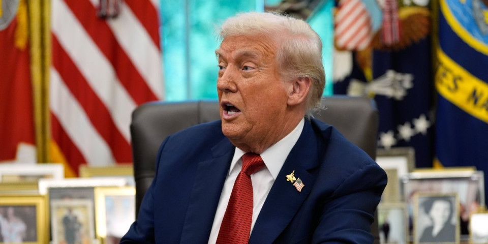 (VIDEO) Novinarka pitala Trampa s kim je teže nositi se - Putinom ili Sijem, njegov odgovor hit na mrežama