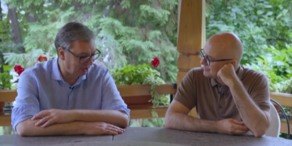 Ko više zna, Vučić ili Vučević?! Ovaj snimak je u trenu obišao Srbiju: Pogledajte ko je pobedio (VIDEO)