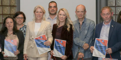 Međunarodna nedelja gluvih osoba, Međunarodni dan znakovnog jezika, ali i veliki jubilej – 70 godina postojanja i rada Saveza gluvih i nagluvih Srbije, juče su svečano obeleženi u Kulturnom centru Kruševca.