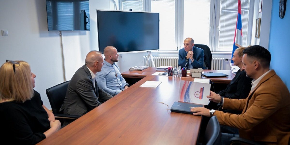 Ministar zdravlja Zlatibor Lončar medicinskim radnicima iz dijaspore 