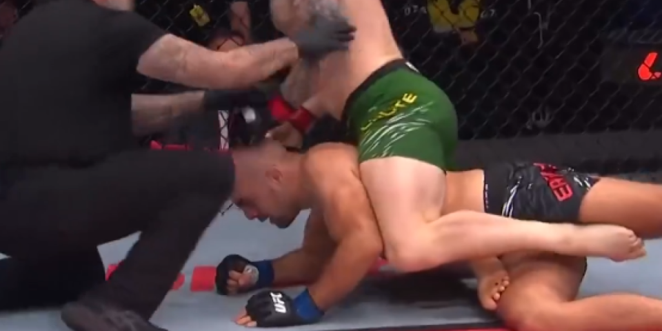 Brutalno gušenje - Hrvat ponižen, ovo odavno nismo videli (VIDEO)