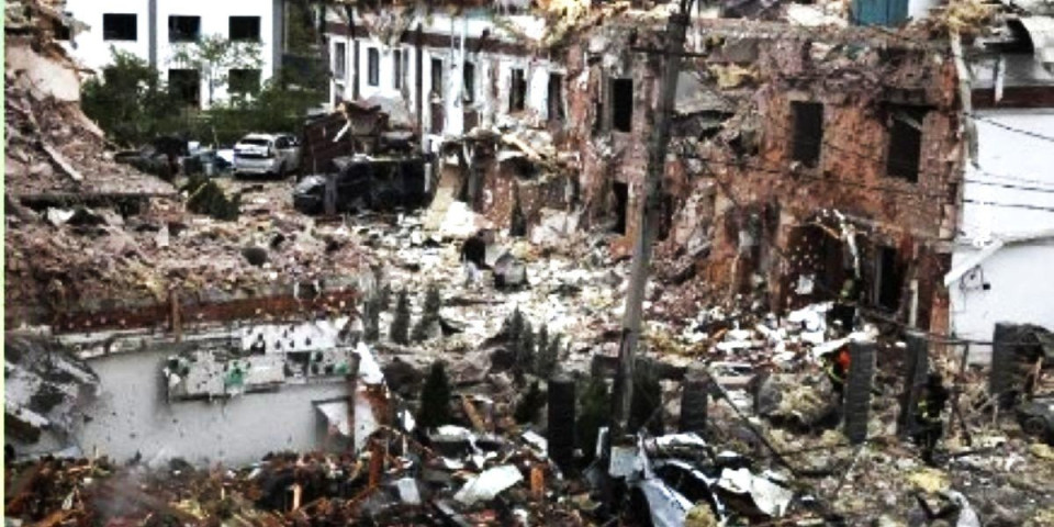 Napad! Gerani opkolili Kijev: Dronovi na nebu seju strah (VIDEO)