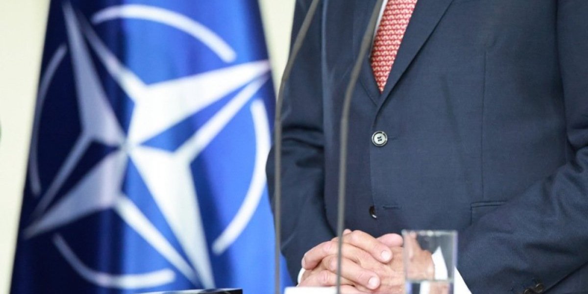 Ko kopa jamu... NATO provocira, a Evropa prva pada u ambis