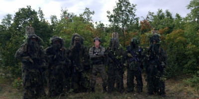 Takozvane "kosovske bezbednosne snage" uvežbavale su svoje snajperiste za pucanje iz velike daljine.