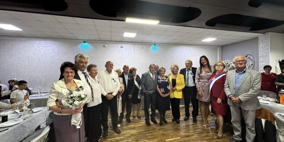 Ovo se zove svadbetina: U Rumi organizovano neviđeno slavlje (VIDEO)