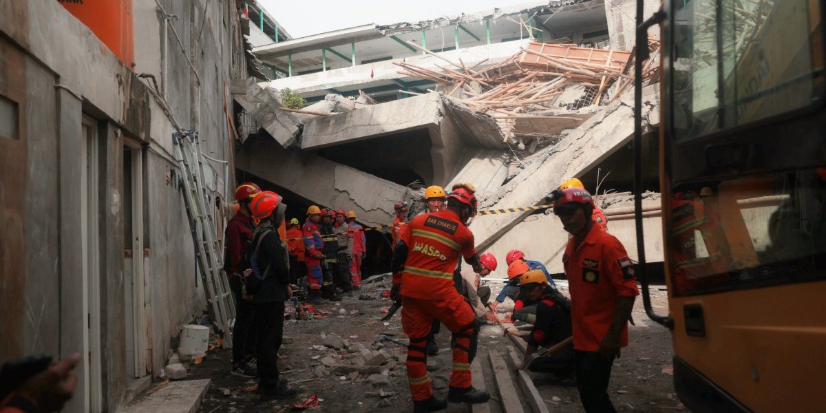Raste crni bilans: 36 učenika stradalo u urušavanju internata