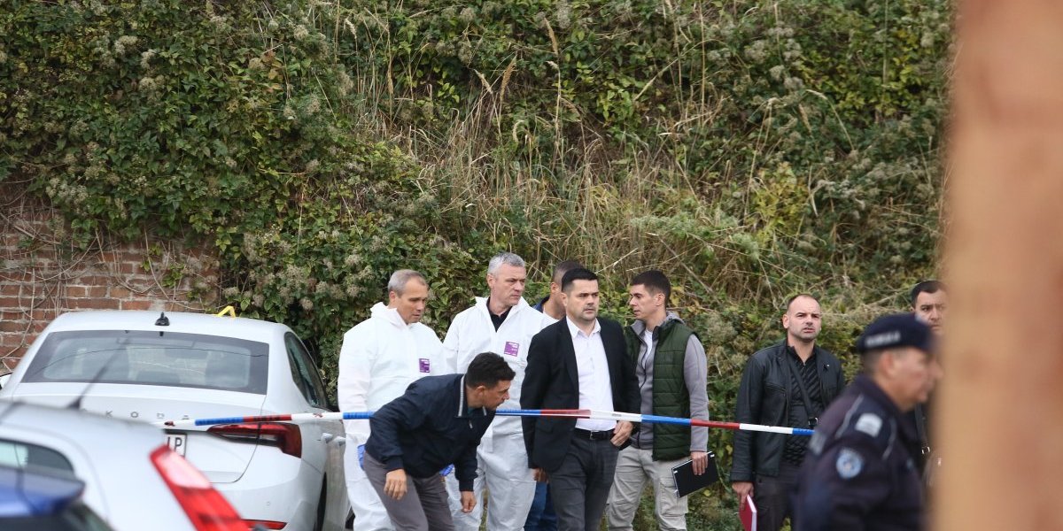 Forenzičari na mestu pucnjave