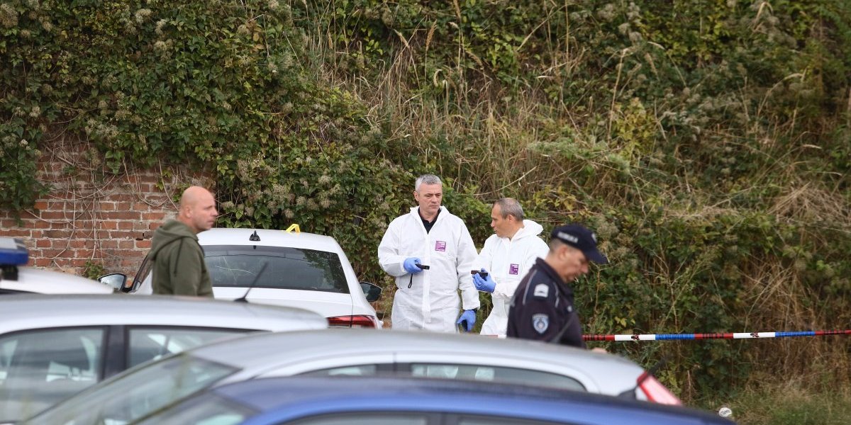 Forenzičari na mestu pucnjave