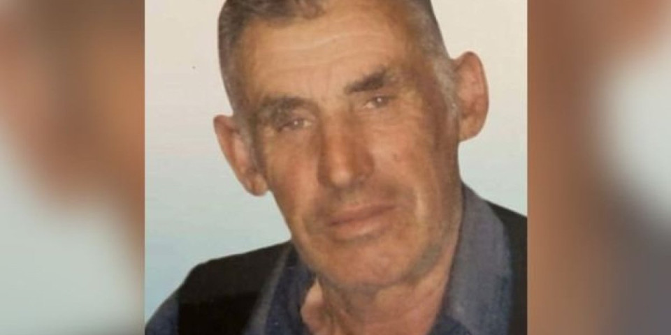 Ušao u auto i nestao: Porodica traga za Draganom iz Knića