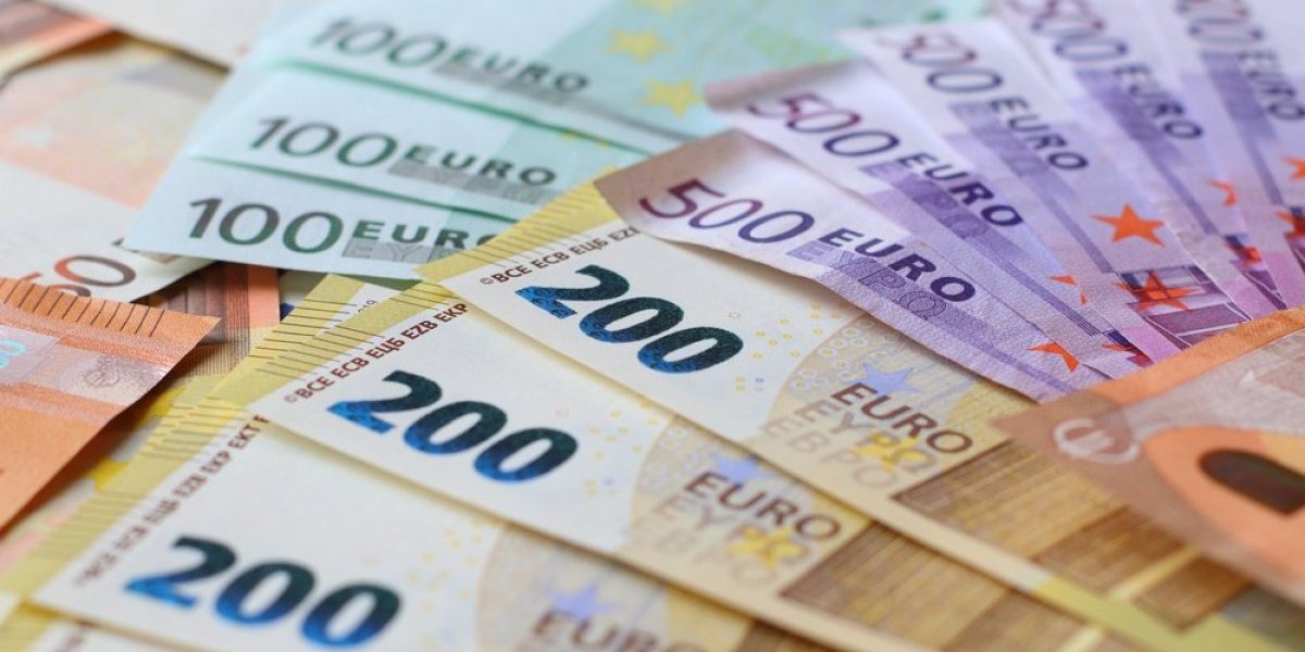 Novac stiže za 4 znaka: Evo ko će dobiti pare do 18. oktobra, a jedan znak treba da igra igre na sreću