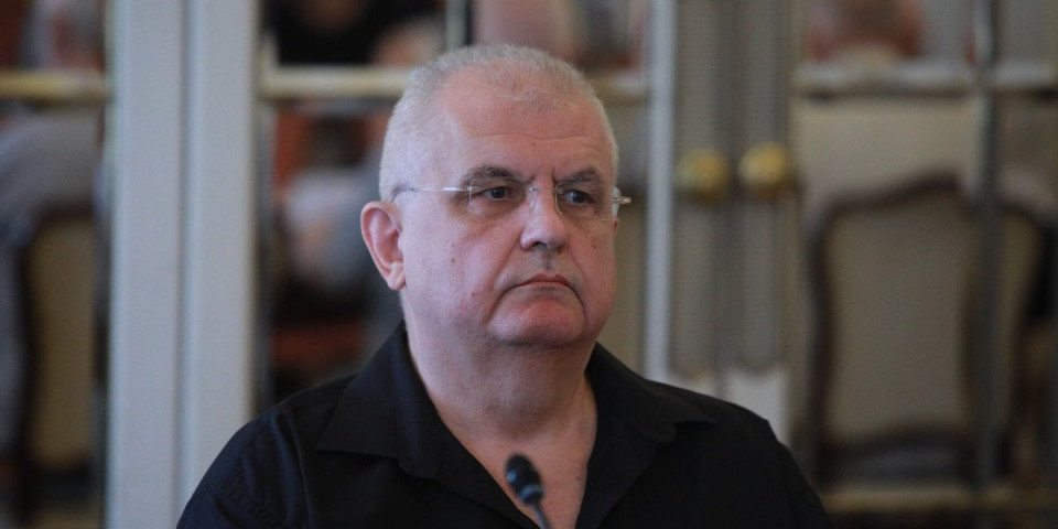 Ovako blokader Čanak u Bosni ponižava Srbe: Zločinci, Turci im "natezali" žene (VIDEO)