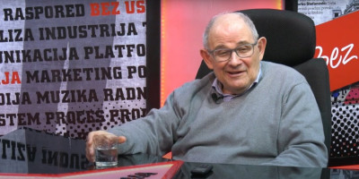 Kosta Čavoški, osnivač Demokratske stranke i jedan od glavnih kritičara predsednika Aleksandra Vučića ogolio je blokadere.