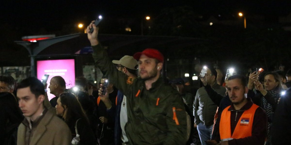 "Sve je izgubljeno, ništa više nema smisla": Očaj blokadera u tri čina nakon veličanstvenog skupa u Beogradu