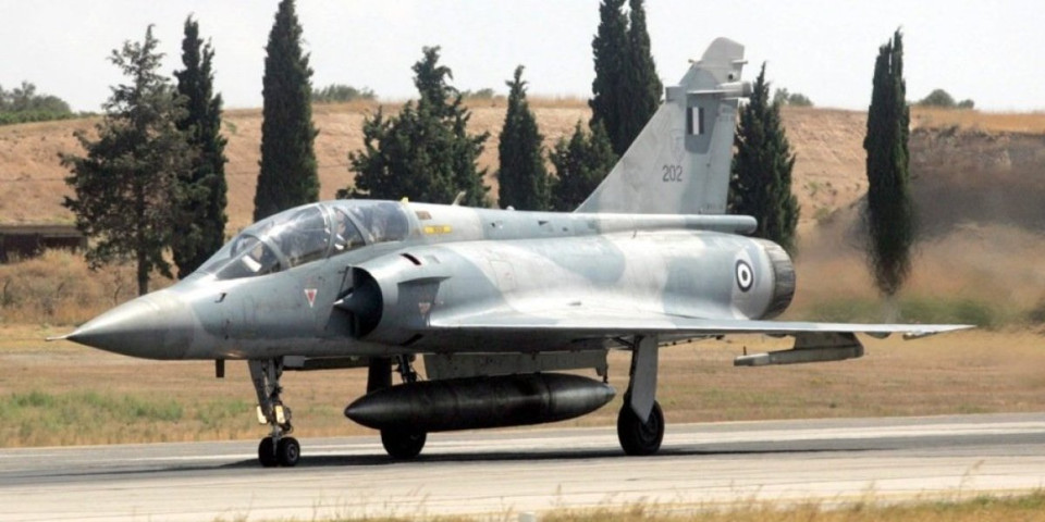 Niko ih neće, ali oni ipak idu u rat! Šta to ova balkanska država radi? (VIDEO)