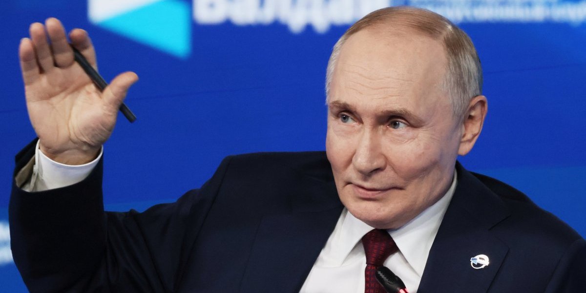 Putin slavi 73. rođendan, nećete verovati šta mu je stiglo: Ovaj lider se prvi javio, imao je ozbiljnu poruku