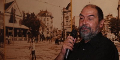 Šolakov urednik Dražen Petrović daje instrukcije blokaderima kako da sprovedu "srpski Majdan", poredeći sve sa 5. oktobrom.