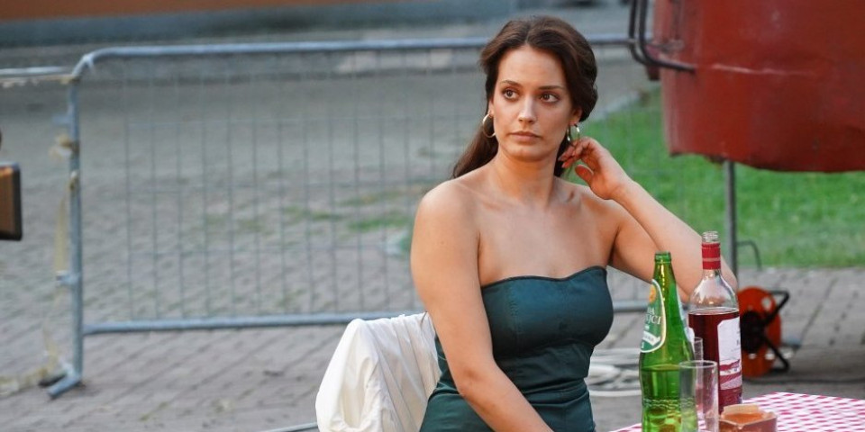 "Udarali su me po zadnjici na snimanju": Srpska glumica progovorila o seksualnom zlostavljanju na setu