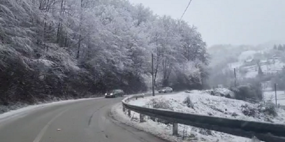 Zabelela se Srbija: Evo gde pada sneg ovog jutra (FOTO/VIDEO)