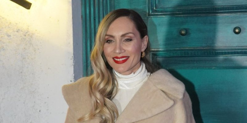 "Ja volim sebe, lepa sam": Jelena Gavrilović otkrila šta prvo kaže sebi kada se ujutru probudi