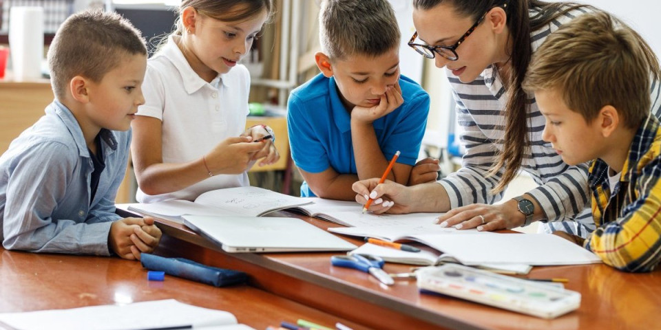 Sutra počinje testiranje i upis dece u prvi razred: Ovo su svi detalji