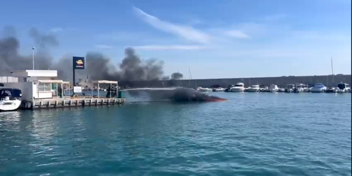 Jeziva eksplozija turističkog broda u Španiji: Osmoro povređenih (VIDEO)