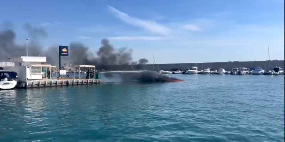 Jeziva eksplozija turističkog broda u Španiji: Osmoro povređenih (VIDEO)