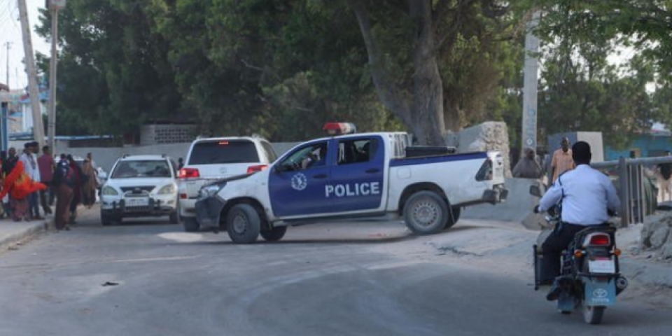 Krvavi juriš na zatvor u Mogadišu: Al Šabab udario, vojska uzvratila (VIDEO)