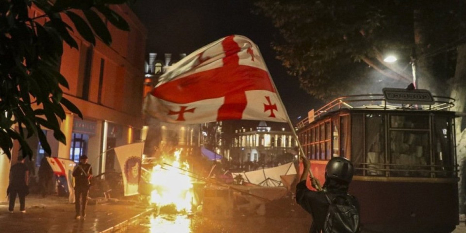 Pokušaj majdana! Hitno se oglasio premijer Gruzije! (FOTO)