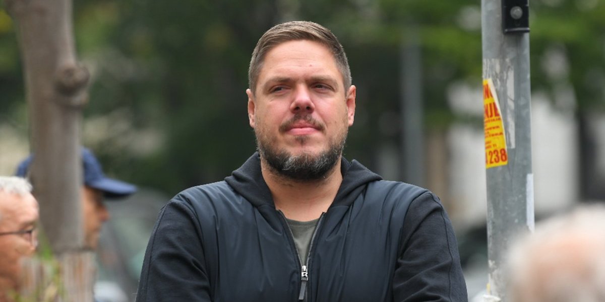 Kompletno ludilo: Štimčeva žena krivi Informer za njegovo hapšenje, a on lično pozivao na krvoproliće u Beogradu