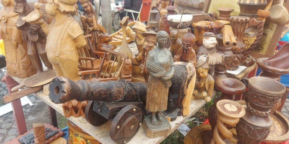 Ne pitaju za cenu: Danas je skoro celo Kraljevo na ovom mestu (VIDEO)