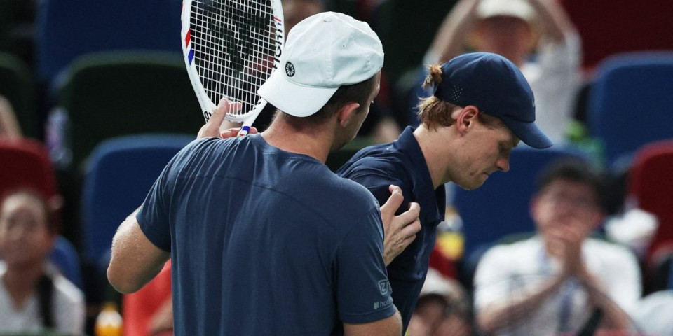 Strava i užas! Ne može da hoda: Jeziv snimak Sinerove povrede kruži svetom (VIDEO)